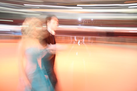 Kakkosilla on operhosia vatsassa, kun tansseihin on aikaa enää yksi yö. Kuva Antti Pentikäinen.