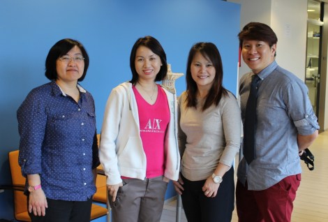 Vieraat ehtivät kiertää muutamassa tunnissa koko koulun ja haastatella niin opettajia kuin opiskelijoita. Kuva: Lauri Kuusisto.