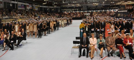 Rehtori Risto Väyrysen näkökulma kevään 2013 lakkiaisiin Valtti Areenalla. Kuva: Risto Väyrynen.