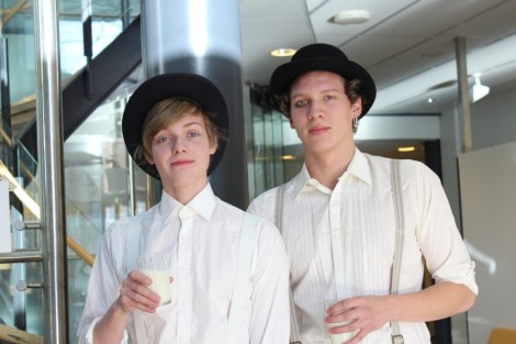 Kellopeliappeelsiinin pojat. Kuva: Pipsa Hämäläinen ja Tua Valtonen