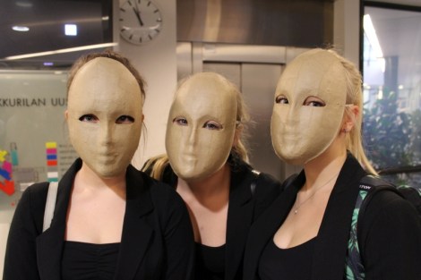 Eyes without a face. Kuva: Antti Pentikäinen