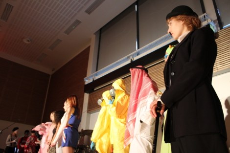 Finalistit lavalla. Kuva: Antti Pentikäinen